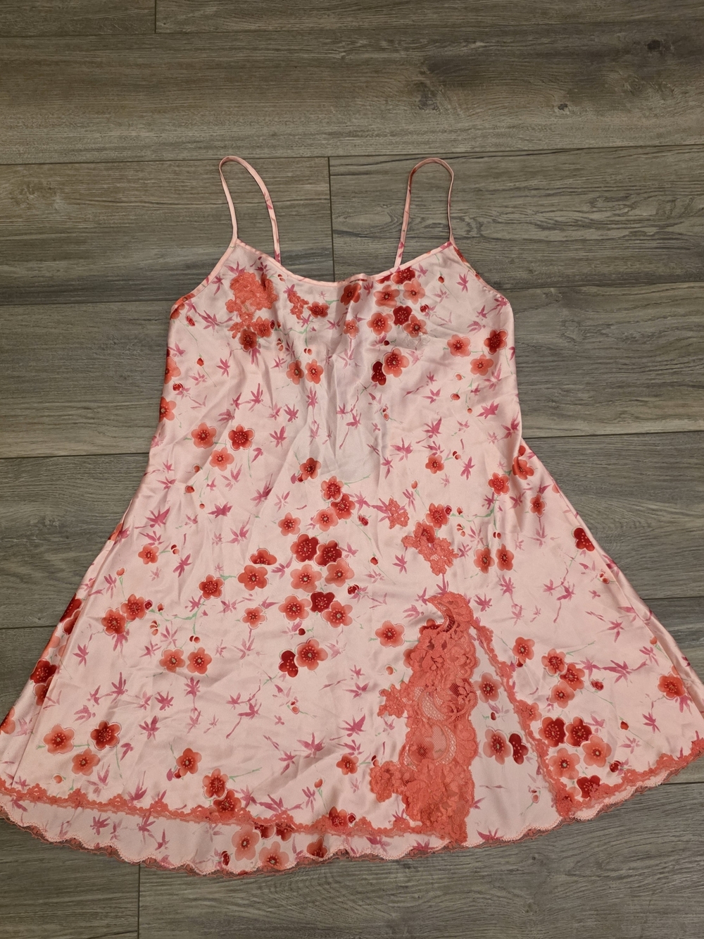 VINTAGE Y2K Victoria's Secret Madison Beer Cherry Blossom Slip Size Large